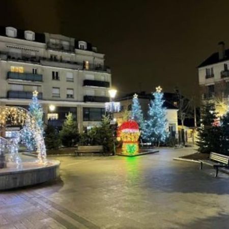 Studio A 2 Pas De La Gare ซัคทรูวิลล์ ภายนอก รูปภาพ